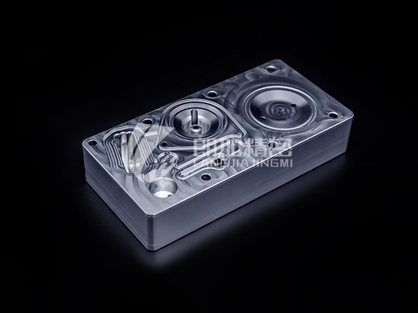 CNC加工光學(xué)設(shè)備